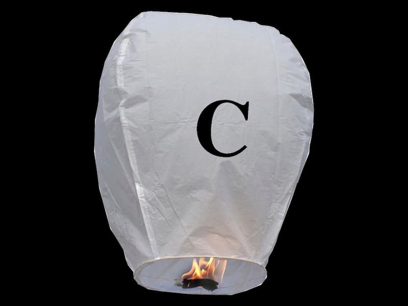 Write your text in the sky with our sky lanterns with letters, fire resistant and biodegradable paper,  these flying lanterns are ready for use, open, light and they will fly, this paper lantern with the letter C