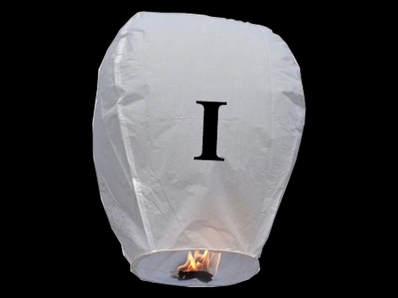 Write your text in the sky with our sky lanterns with letters, fire resistant and biodegradable paper,  these flying lanterns are ready for use, open, light and they will fly, this paper lantern with the letter I