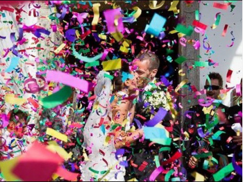 Confetti Shooter Coloured