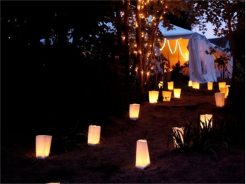 Sacchetti luminosi di carta per illuminare un percorso, sagra, festa, matrimonio o compleanno